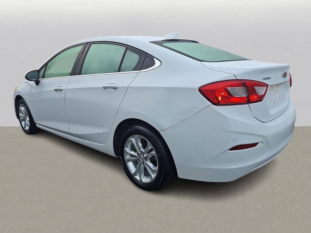 Thumbnail: 2019 Chevrolet Cruze - 6
