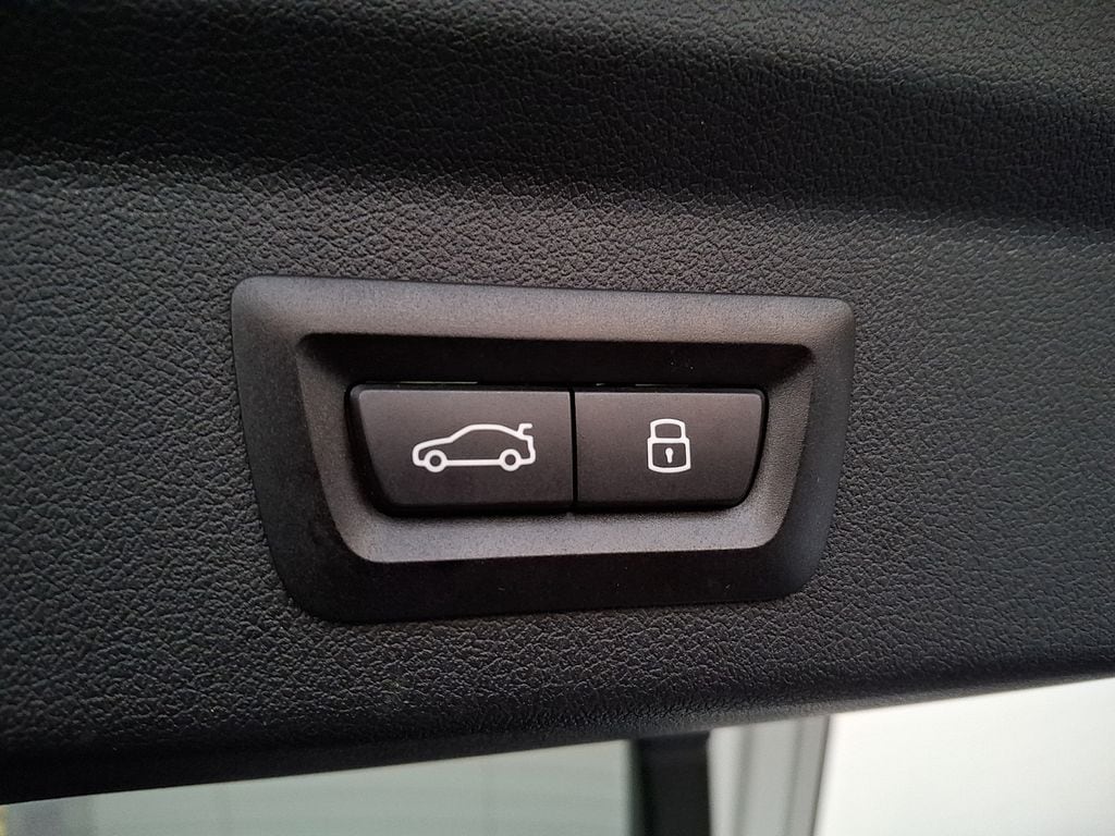 Thumbnail: 2025 BMW X2 - 23