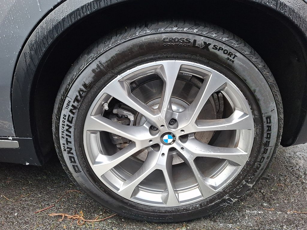 Thumbnail: 2026 BMW X5 - 6