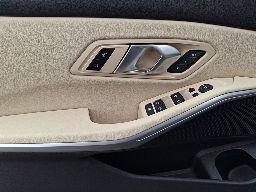 Thumbnail: 2025 BMW 3 Series - 9