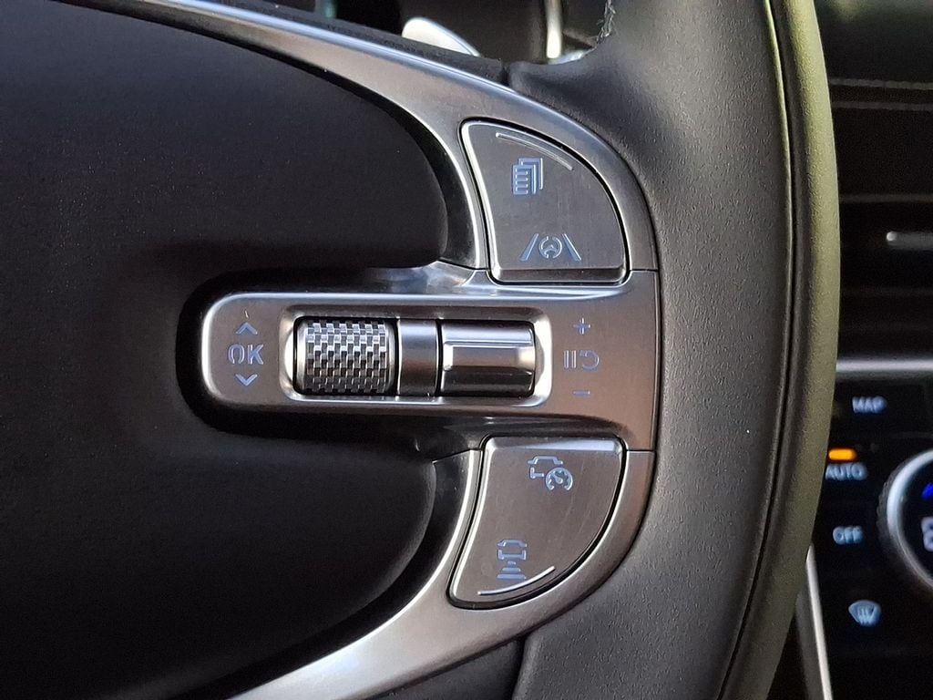 Thumbnail: 2023 Genesis GV80 - 19