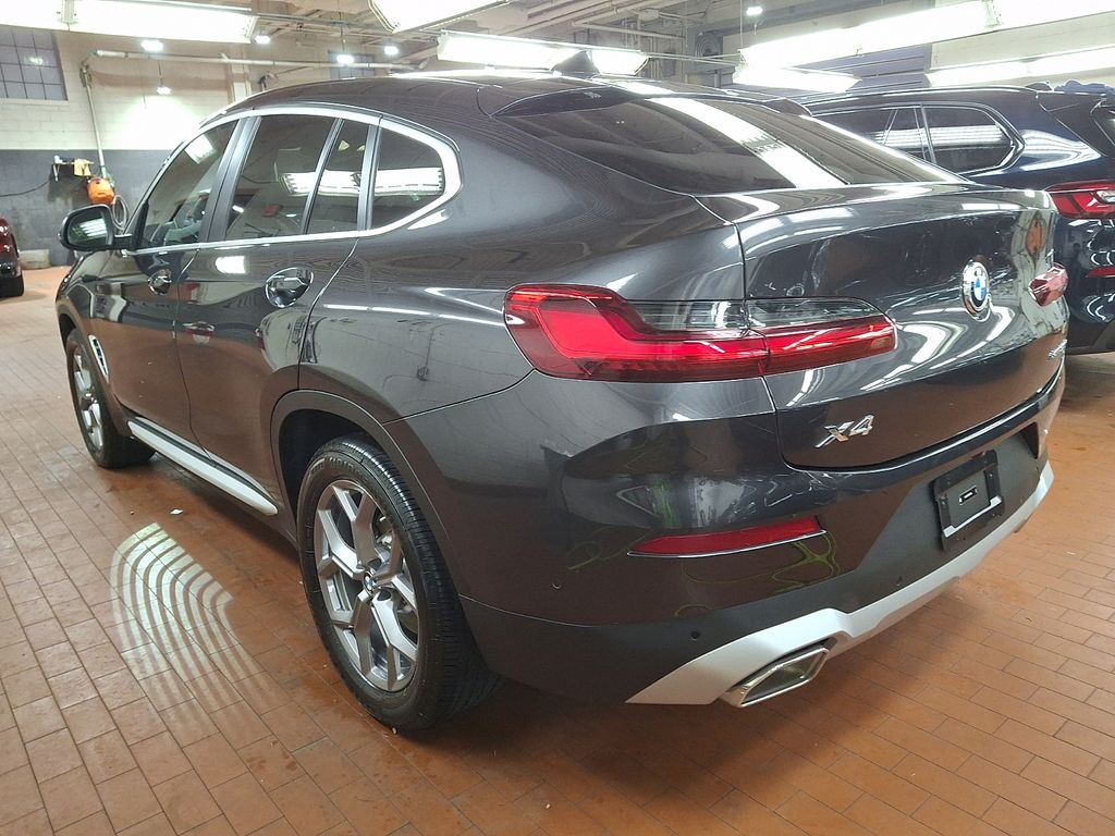 Thumbnail: 2025 BMW X4 - 6