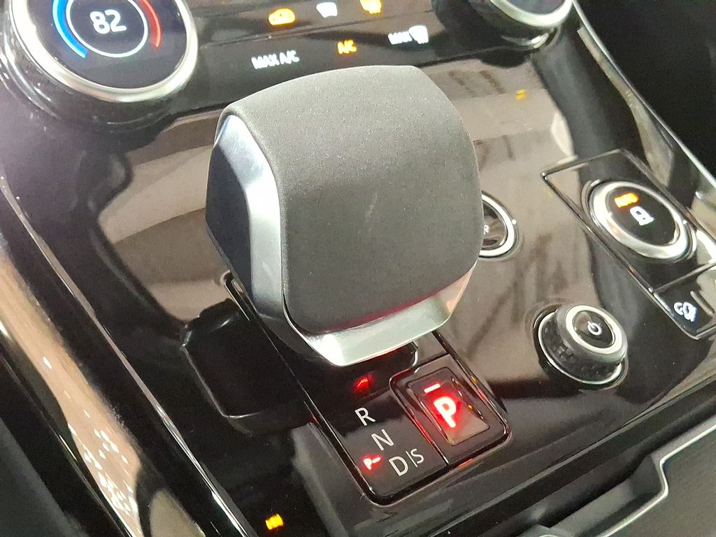 Thumbnail: 2023 Land Rover Range Rover Sport - 12