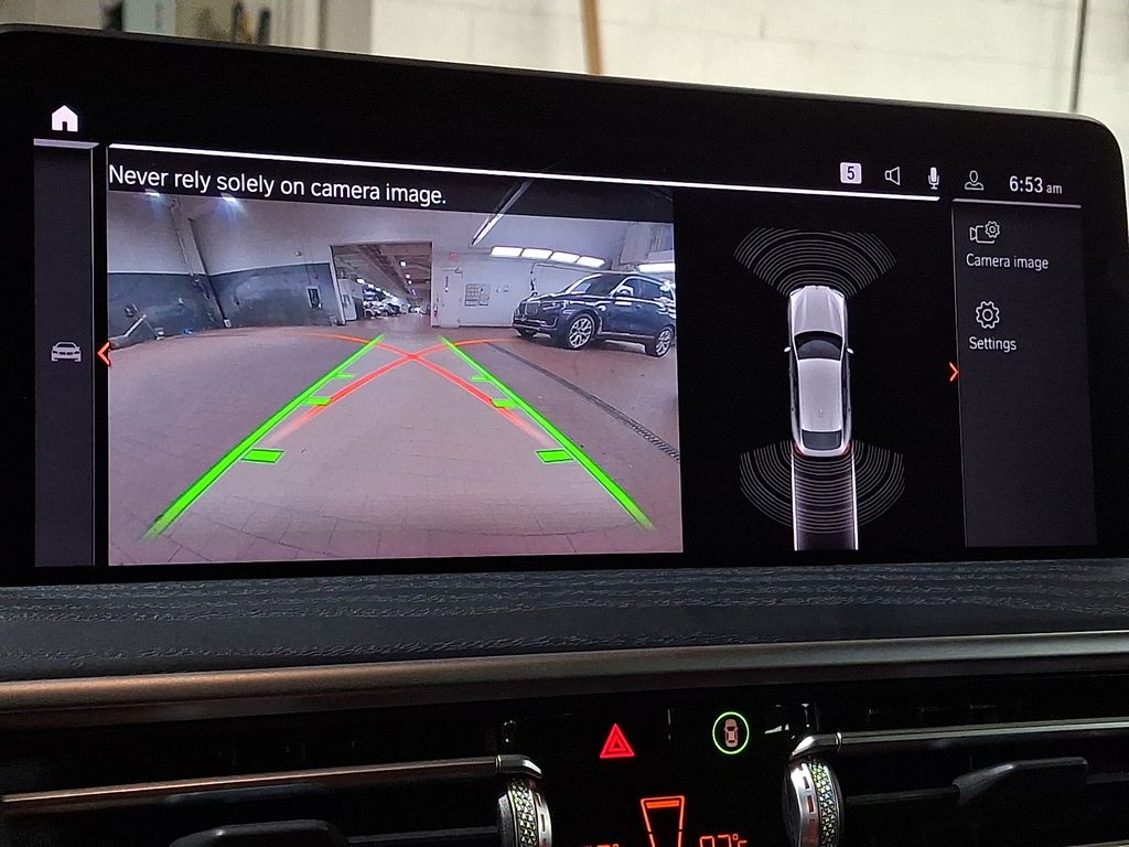 Thumbnail: 2023 BMW X4 - 15