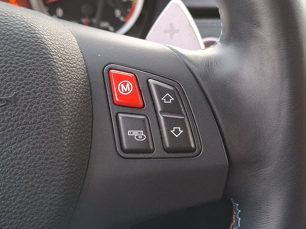 Thumbnail: 2012 BMW M3 - 17