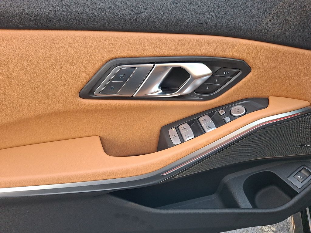 Thumbnail: 2025 BMW 3 Series - 8