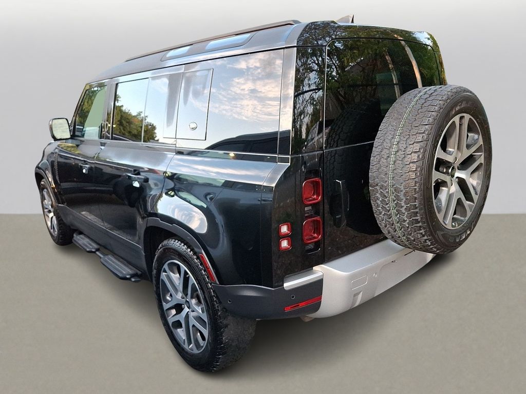 Thumbnail: 2023 Land Rover Defender - 6