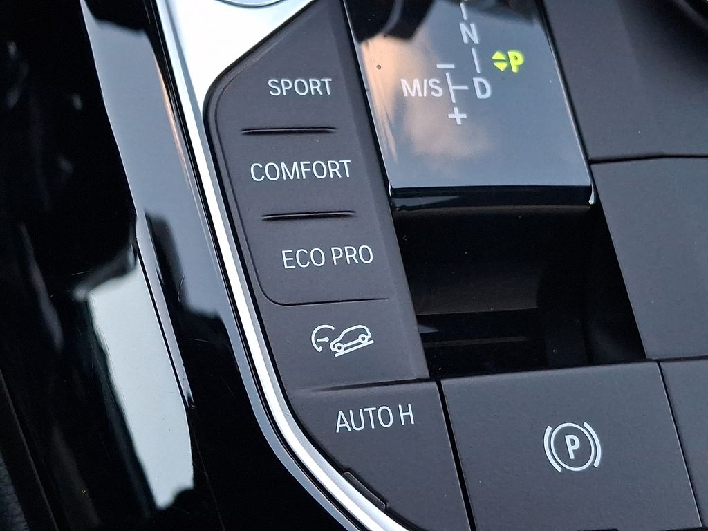 Thumbnail: 2024 BMW X3 - 22