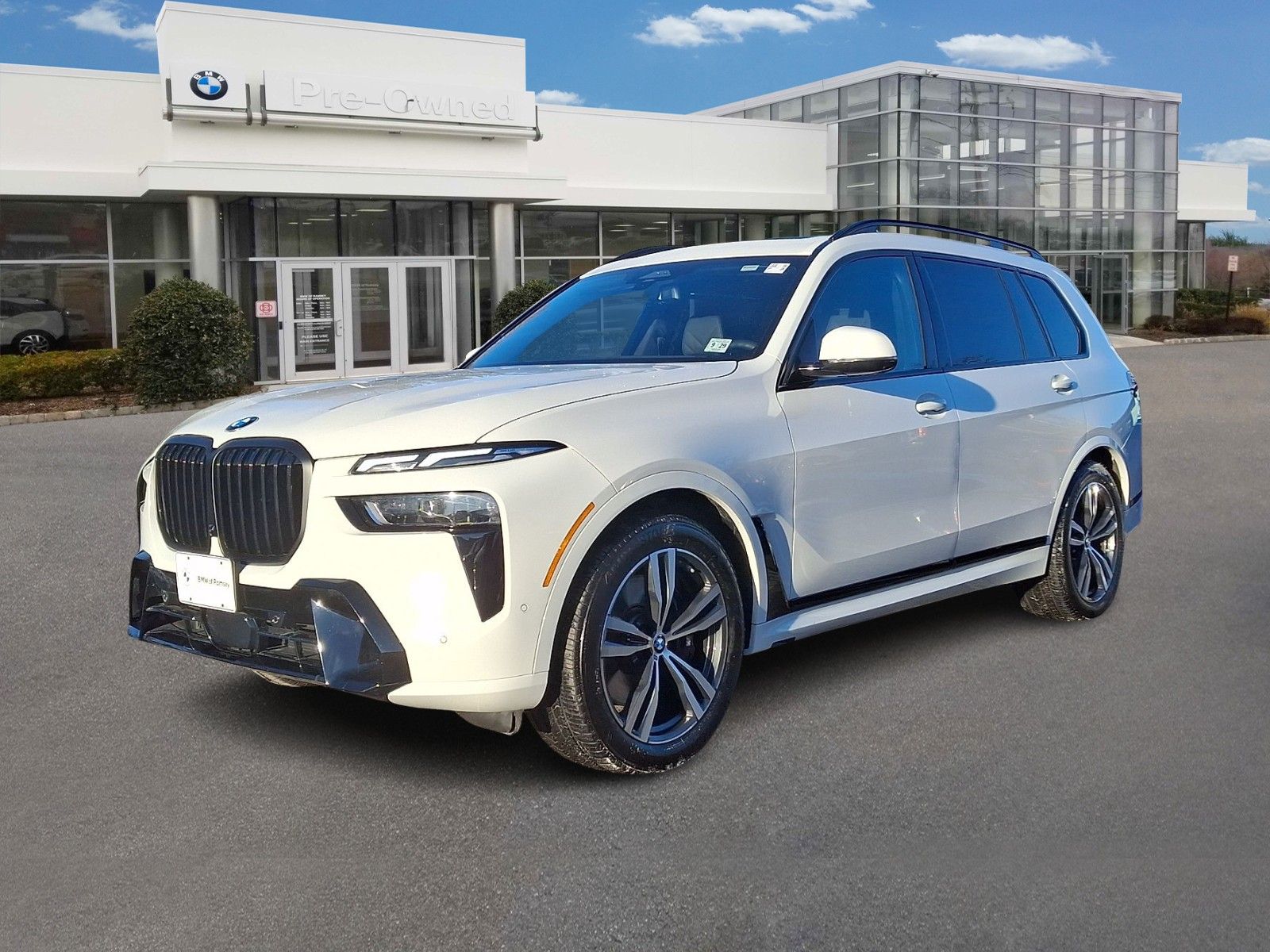 Thumbnail: 2026 BMW X7 - 1
