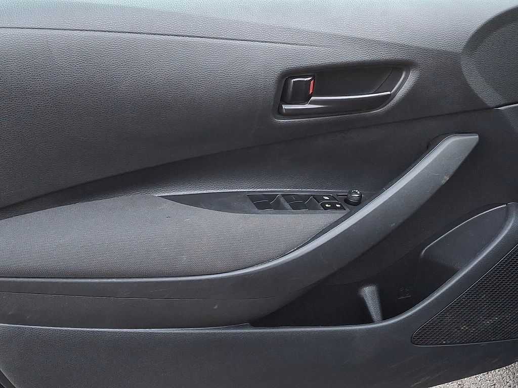 Thumbnail: 2023 Toyota Corolla - 10