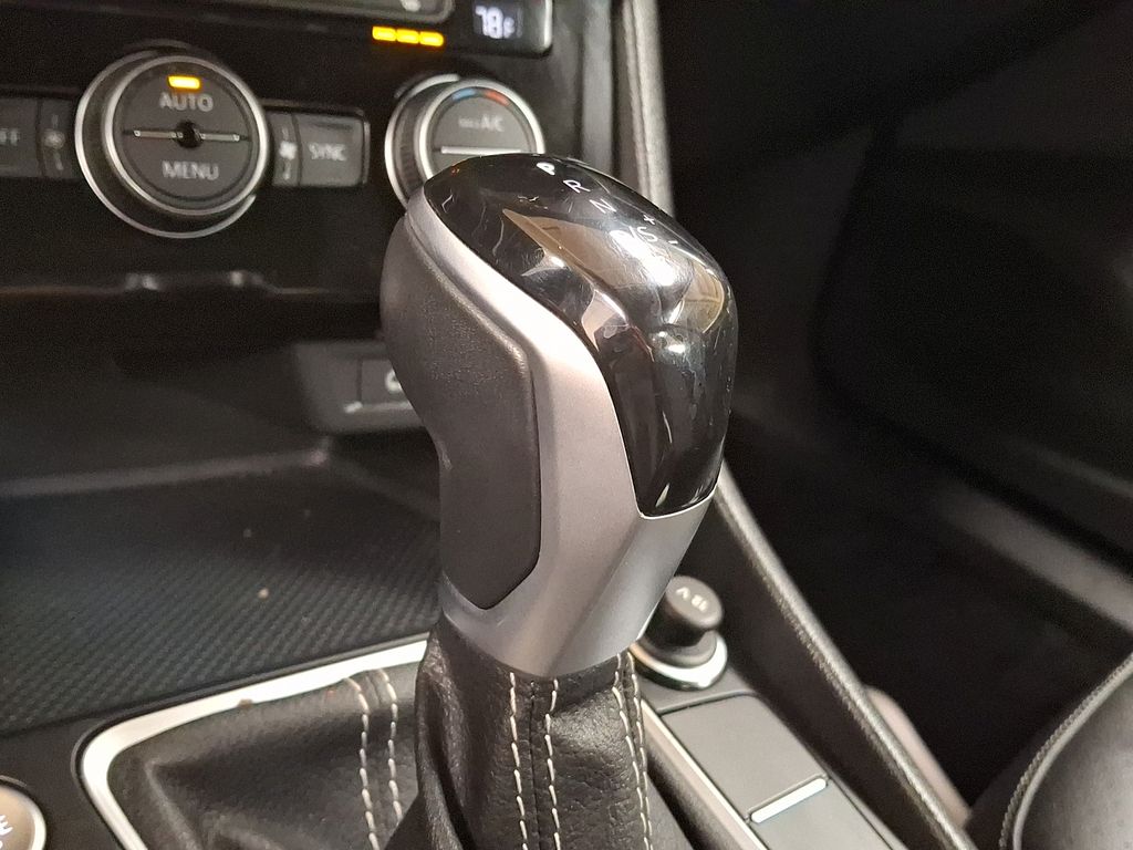 Thumbnail: 2024 Volkswagen Jetta - 12