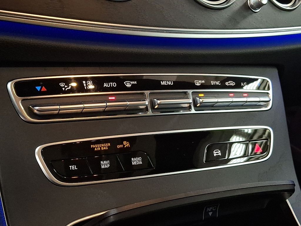 Thumbnail: 2022 Mercedes-Benz E-Class - 12