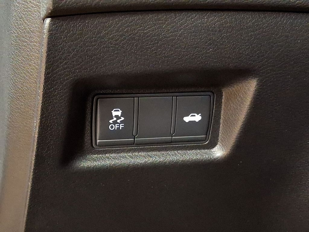 Thumbnail: 2021 INFINITI Q50 - 22