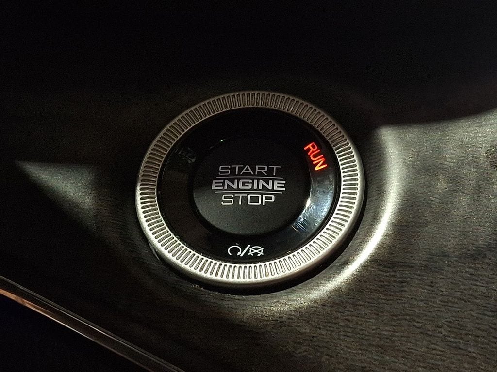 Thumbnail: 2023 Jeep Grand Cherokee - 23