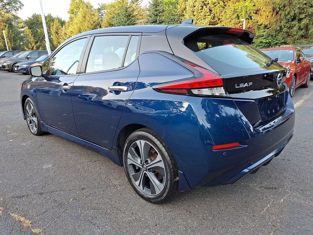 Thumbnail: 2022 Nissan Leaf - 21