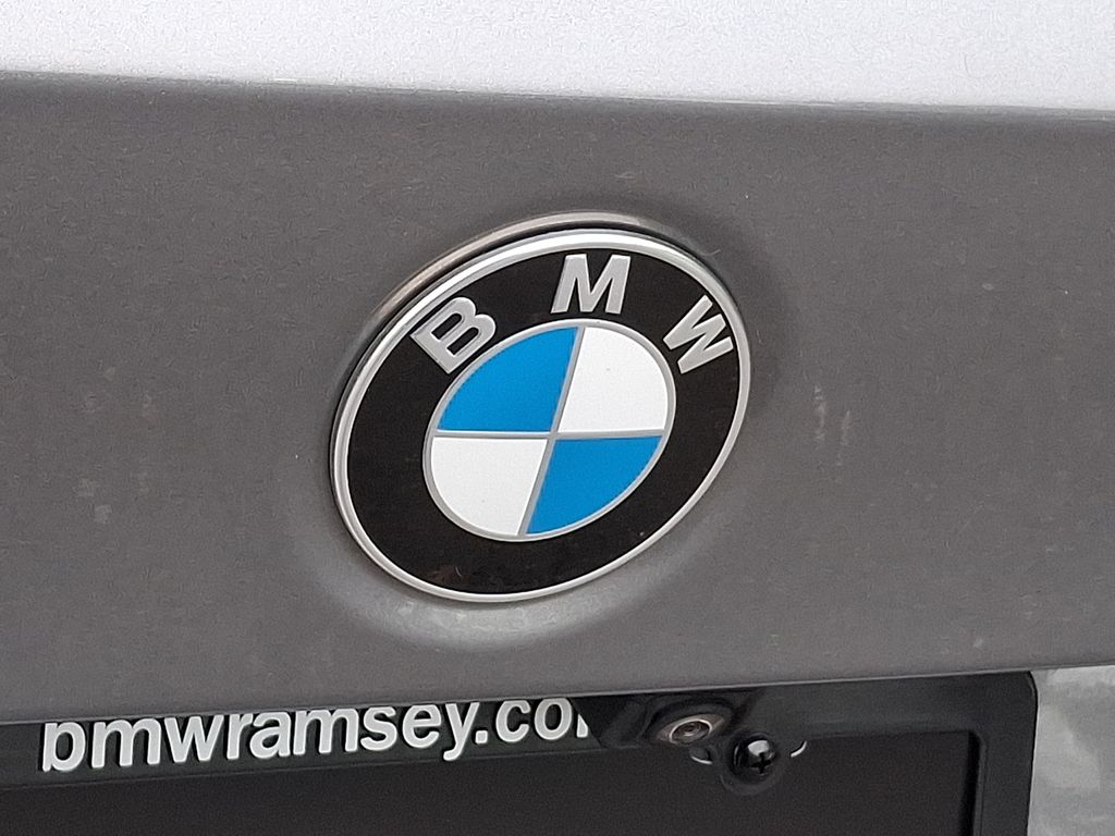 Thumbnail: 2023 BMW 3 Series - 28
