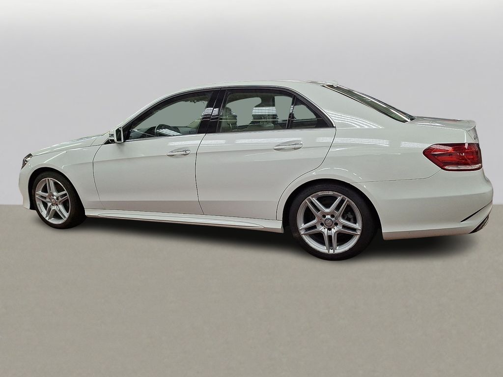 Thumbnail: 2014 Mercedes-Benz E-Class - 5