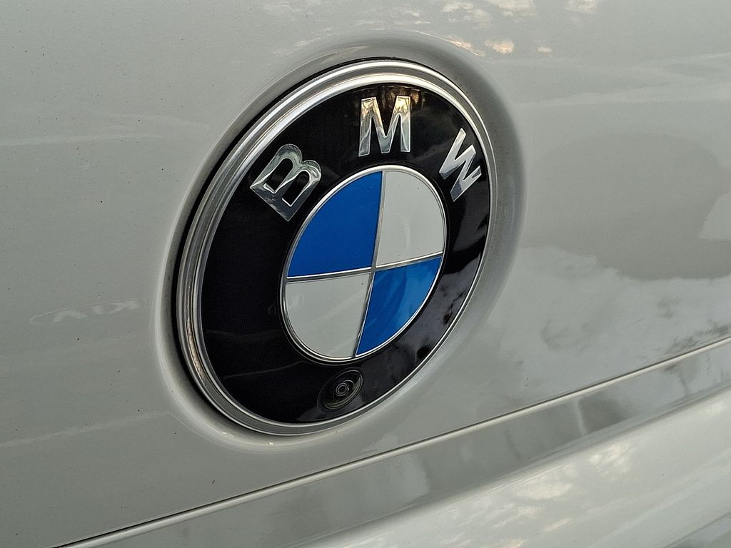 Thumbnail: 2023 BMW 7 Series - 29