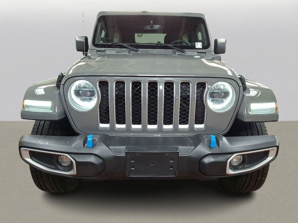 2023 Jeep Wrangler Sahara 2