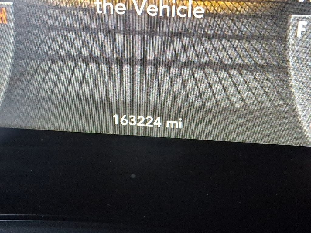 Thumbnail: 2015 Dodge Challenger - 17