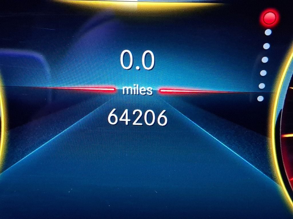 Thumbnail: 2022 Mercedes-Benz E-Class - 15