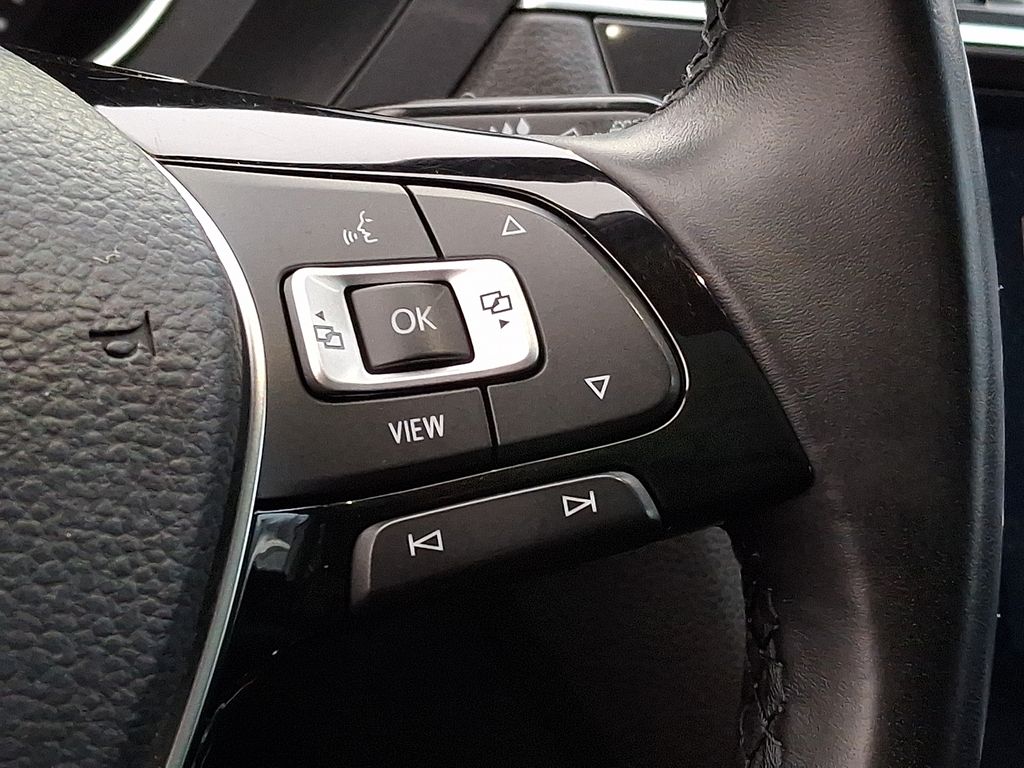 Thumbnail: 2019 Volkswagen Tiguan - 19