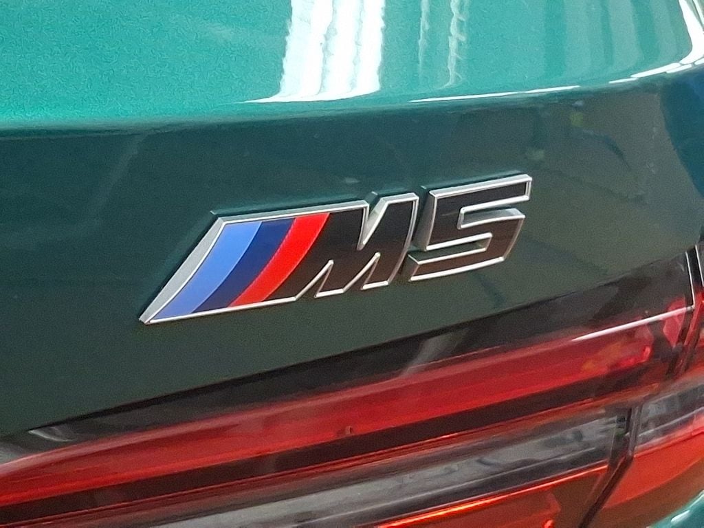 Thumbnail: 2026 BMW M5 - 7