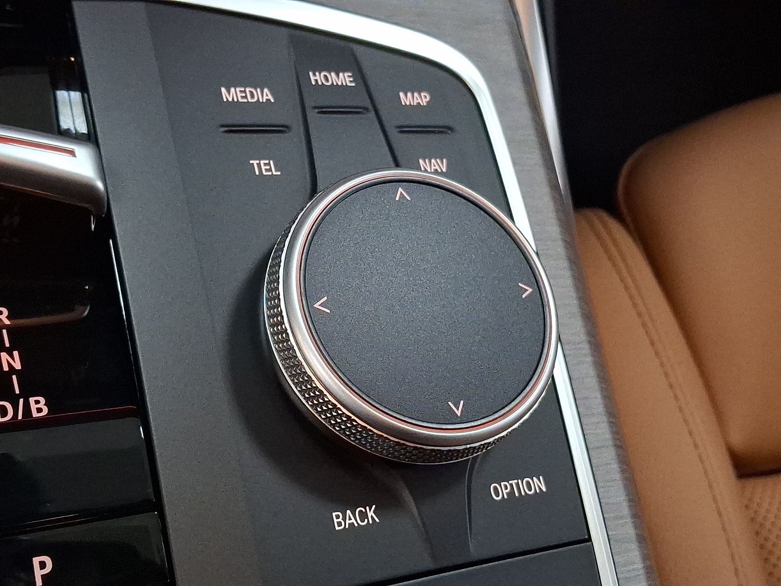 Thumbnail: 2025 BMW i4 - 21