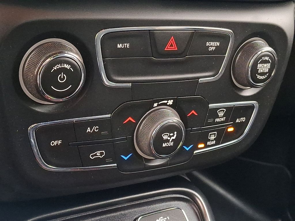 Thumbnail: 2020 Jeep Compass - 14