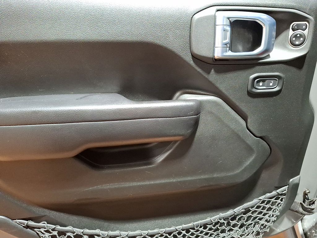 Thumbnail: 2021 Jeep Wrangler - 8