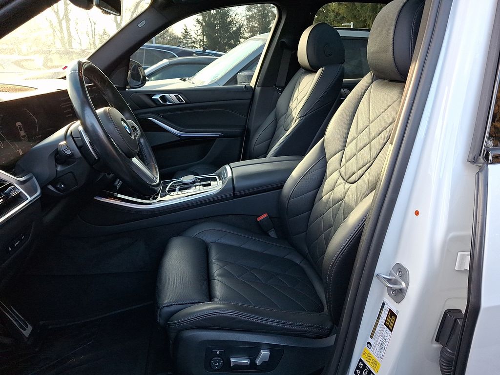 Thumbnail: 2024 BMW X5 - 9