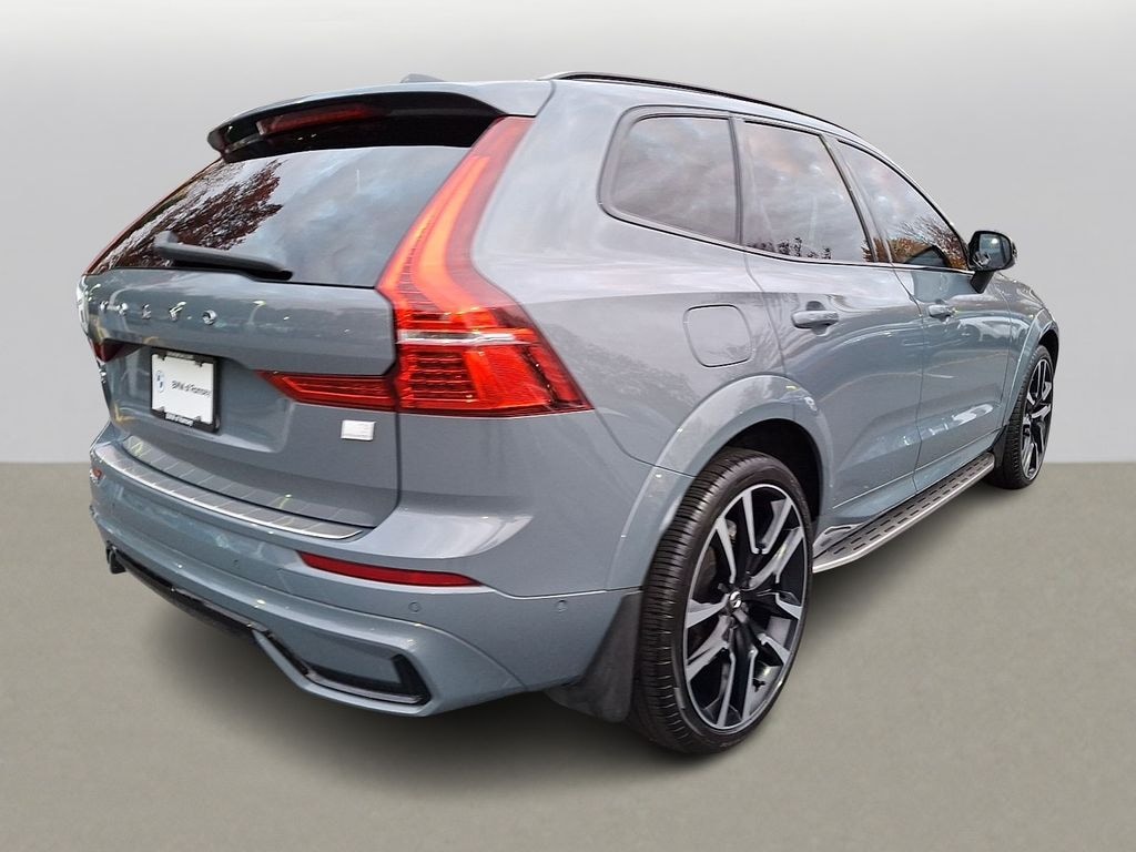 Used 2022 Volvo XC60 Recharge Plug-In Hybrid T8 R-Design Extended Range SUV