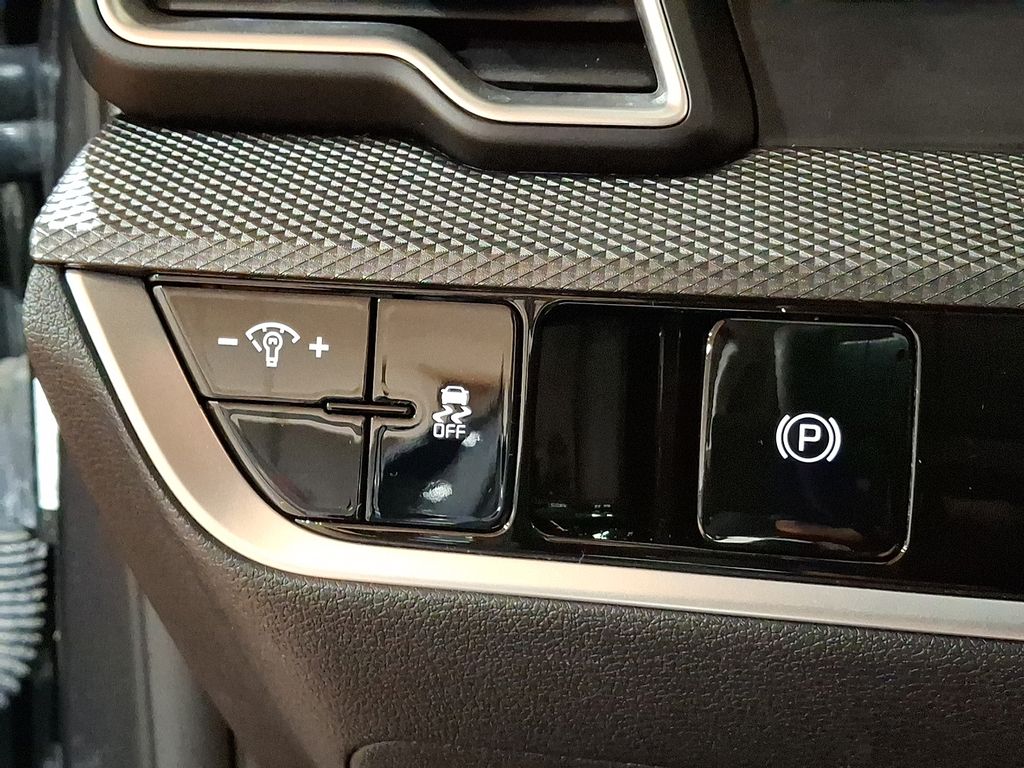 Thumbnail: 2024 Kia Sportage - 24