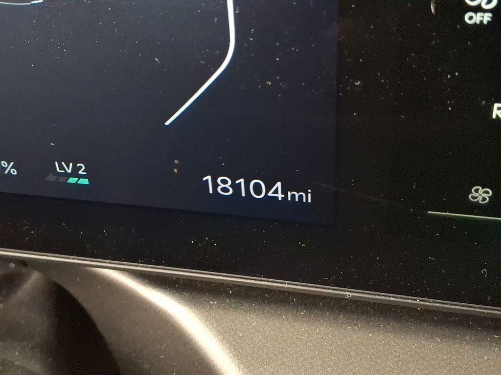 Thumbnail: 2024 Kia EV9 - 16