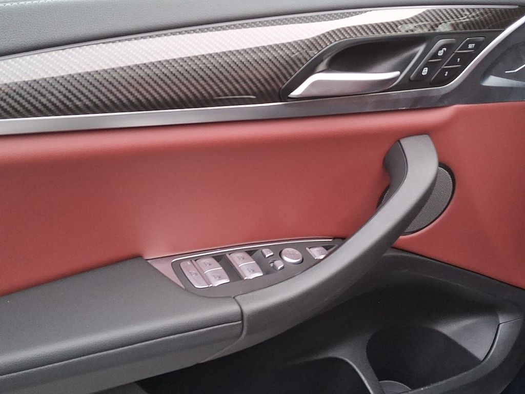 Thumbnail: 2024 BMW X4 - 9