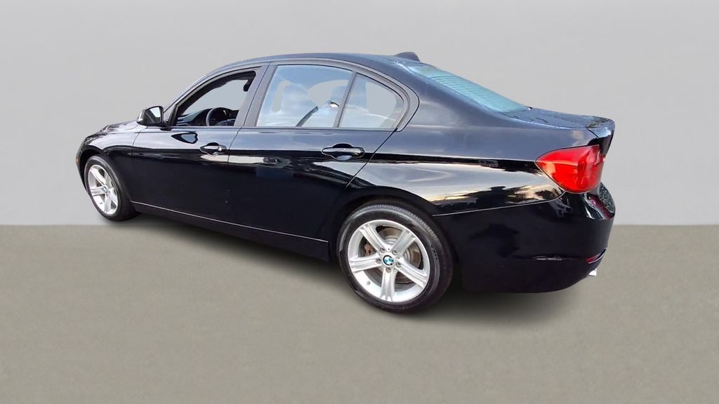 Thumbnail: 2015 BMW 3 Series - 6