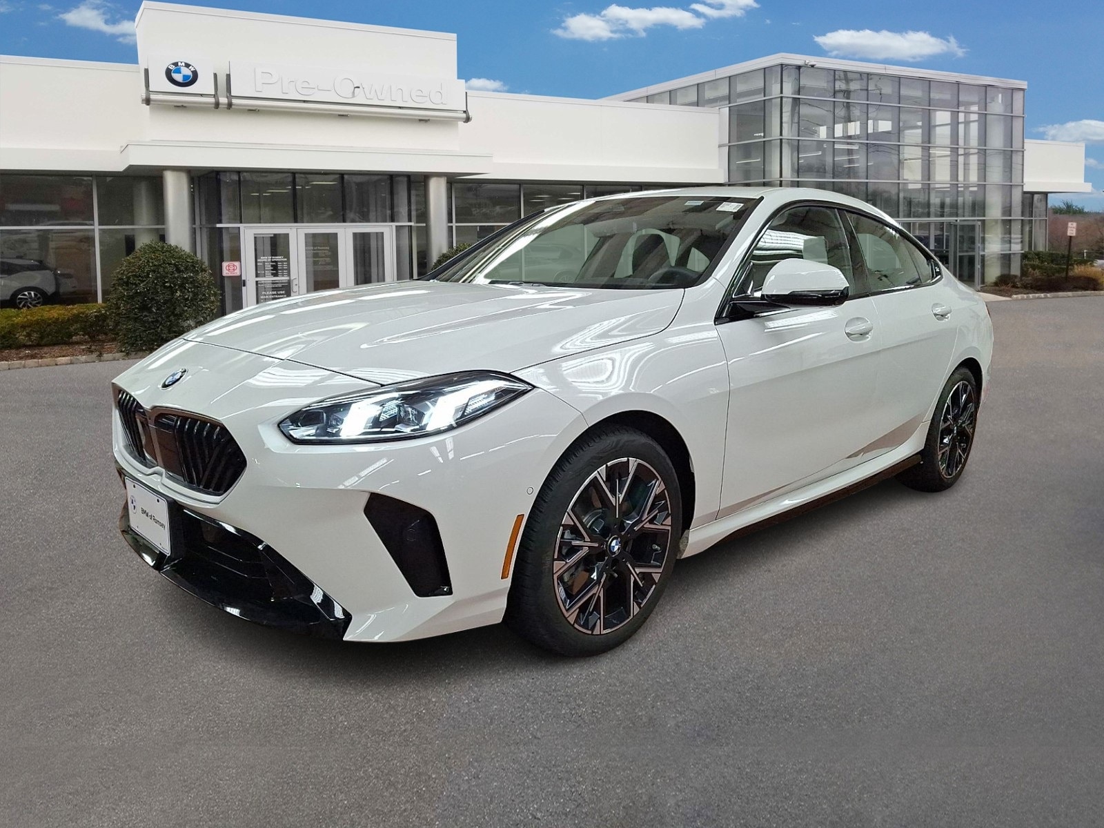 Thumbnail: 2025 BMW 2 Series - 1