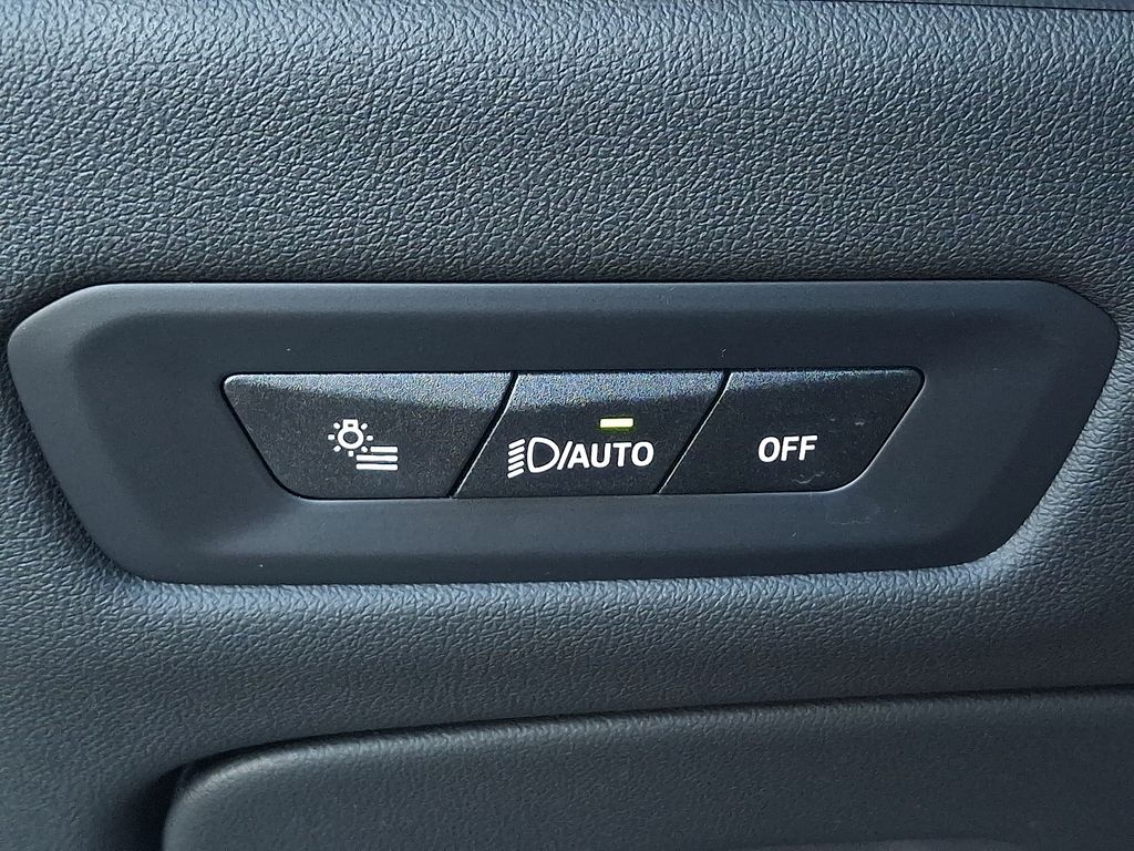 Thumbnail: 2025 BMW X5 - 20