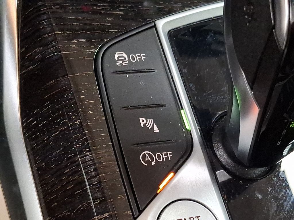 Thumbnail: 2021 BMW 3 Series - 20