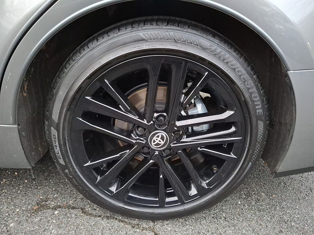 Thumbnail: 2025 Toyota Camry - 8