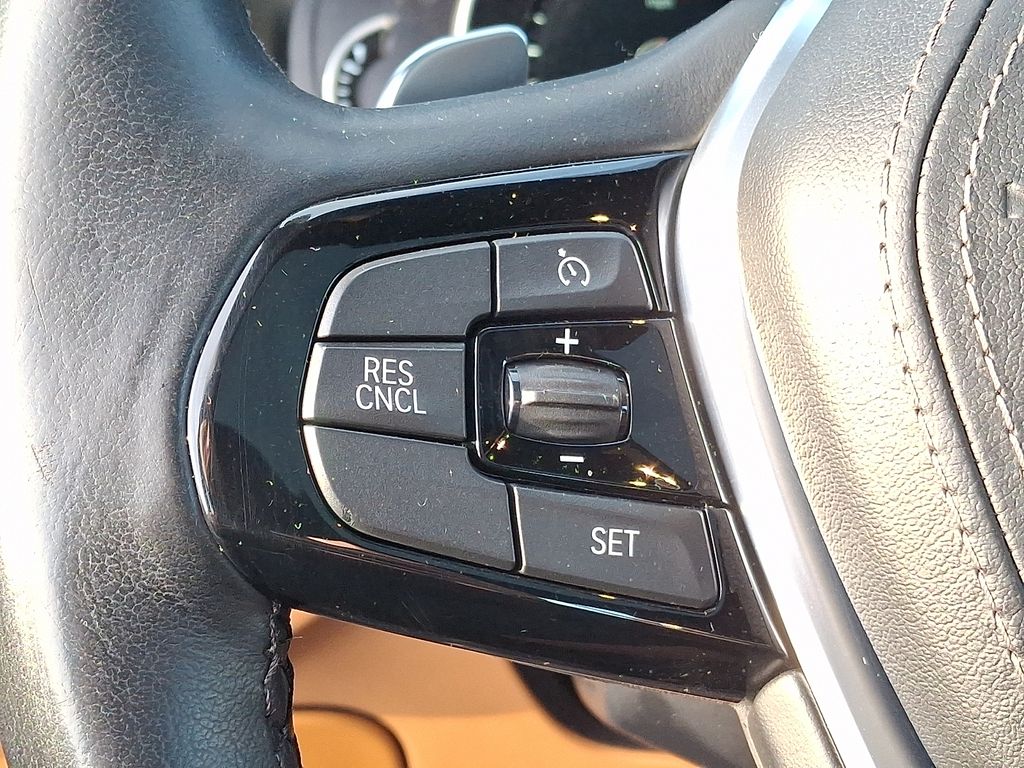 Thumbnail: 2019 BMW 5 Series - 16