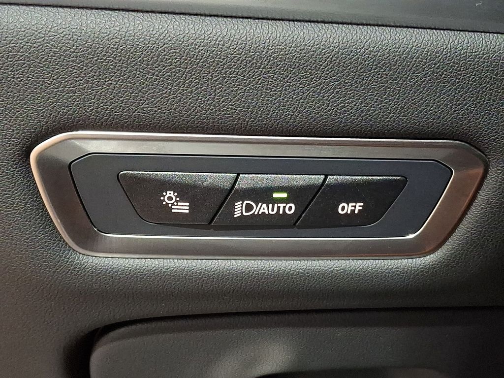 Thumbnail: 2024 BMW X7 - 23