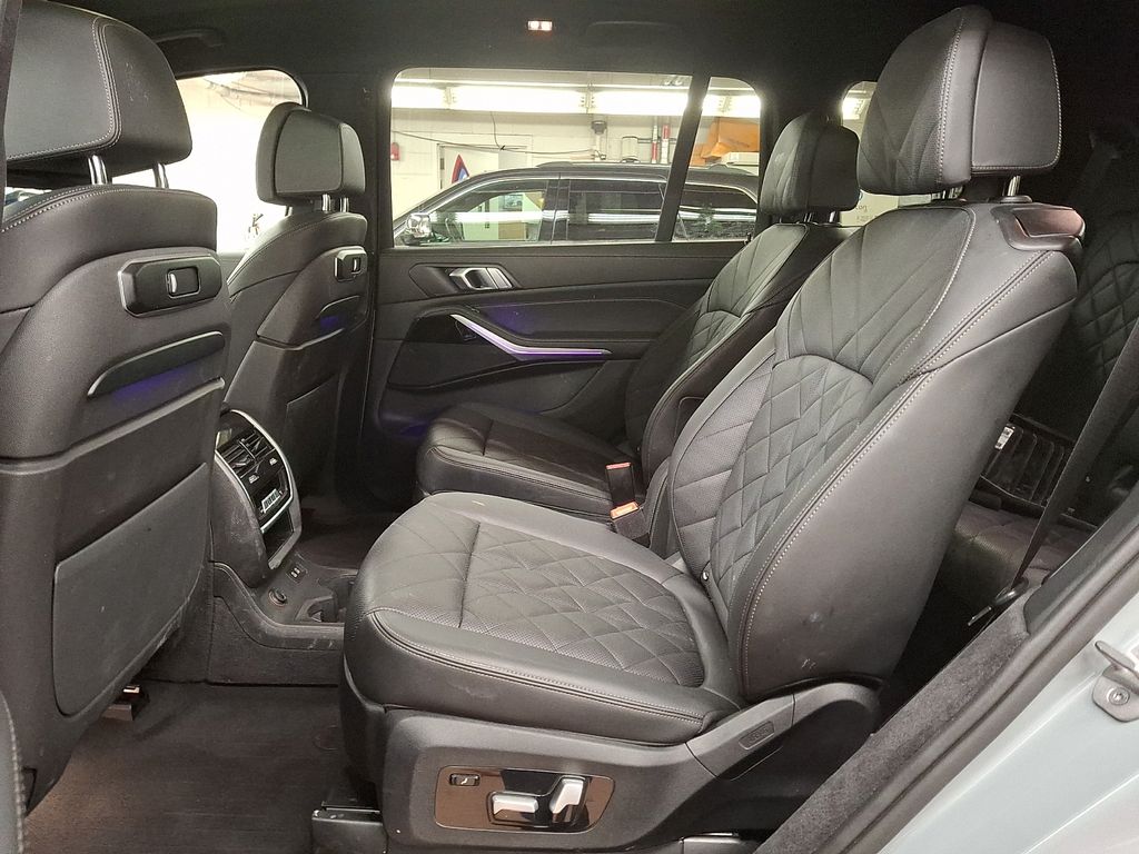 Thumbnail: 2024 BMW X7 - 7