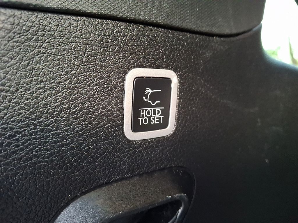 Thumbnail: 2024 Jeep Wagoneer - 27