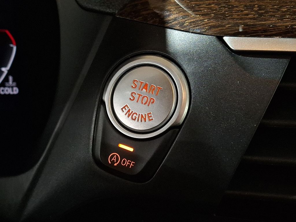 Thumbnail: 2020 BMW X4 - 20