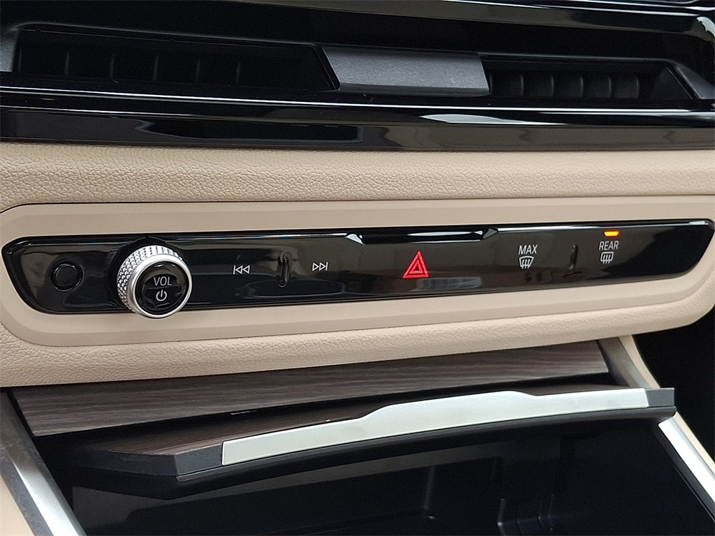 Thumbnail: 2025 BMW 3 Series - 14