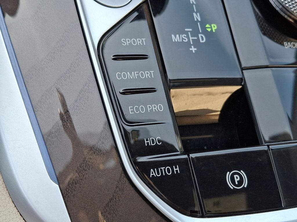 Thumbnail: 2022 BMW X5 - 23