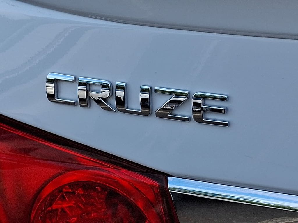 Thumbnail: 2015 Chevrolet Cruze - 28