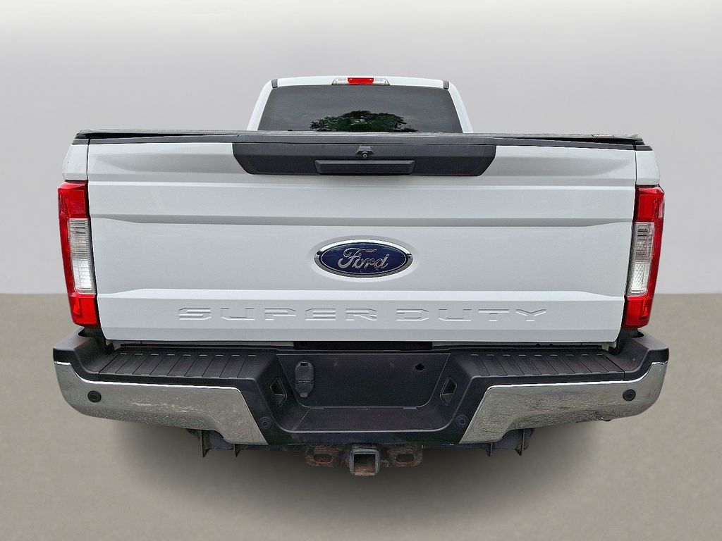 Thumbnail: 2017 Ford F-250 - 5