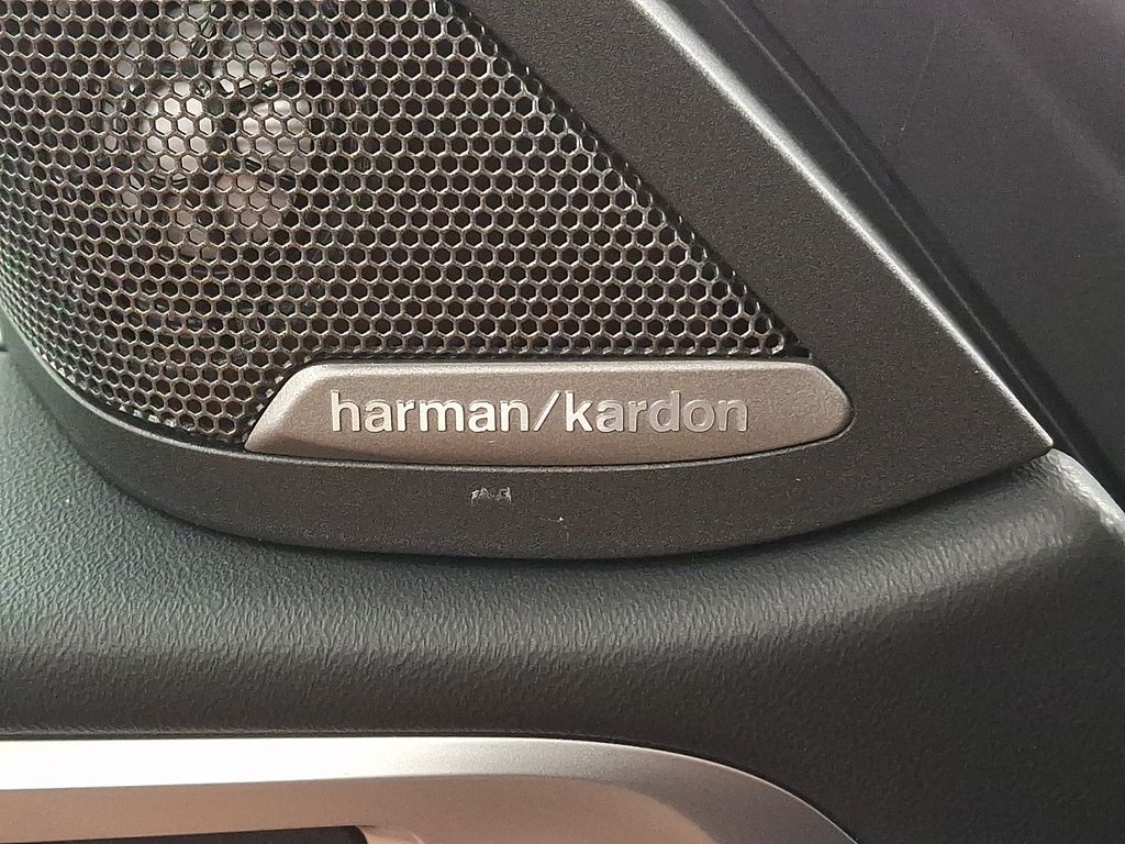 Thumbnail: 2025 BMW i4 - 24